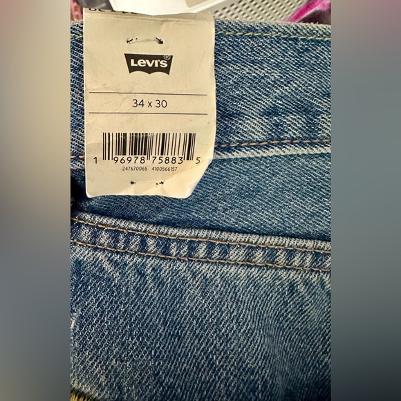 Levi’s 1961 551 z
Size 34x30 - Picture 16 of 16